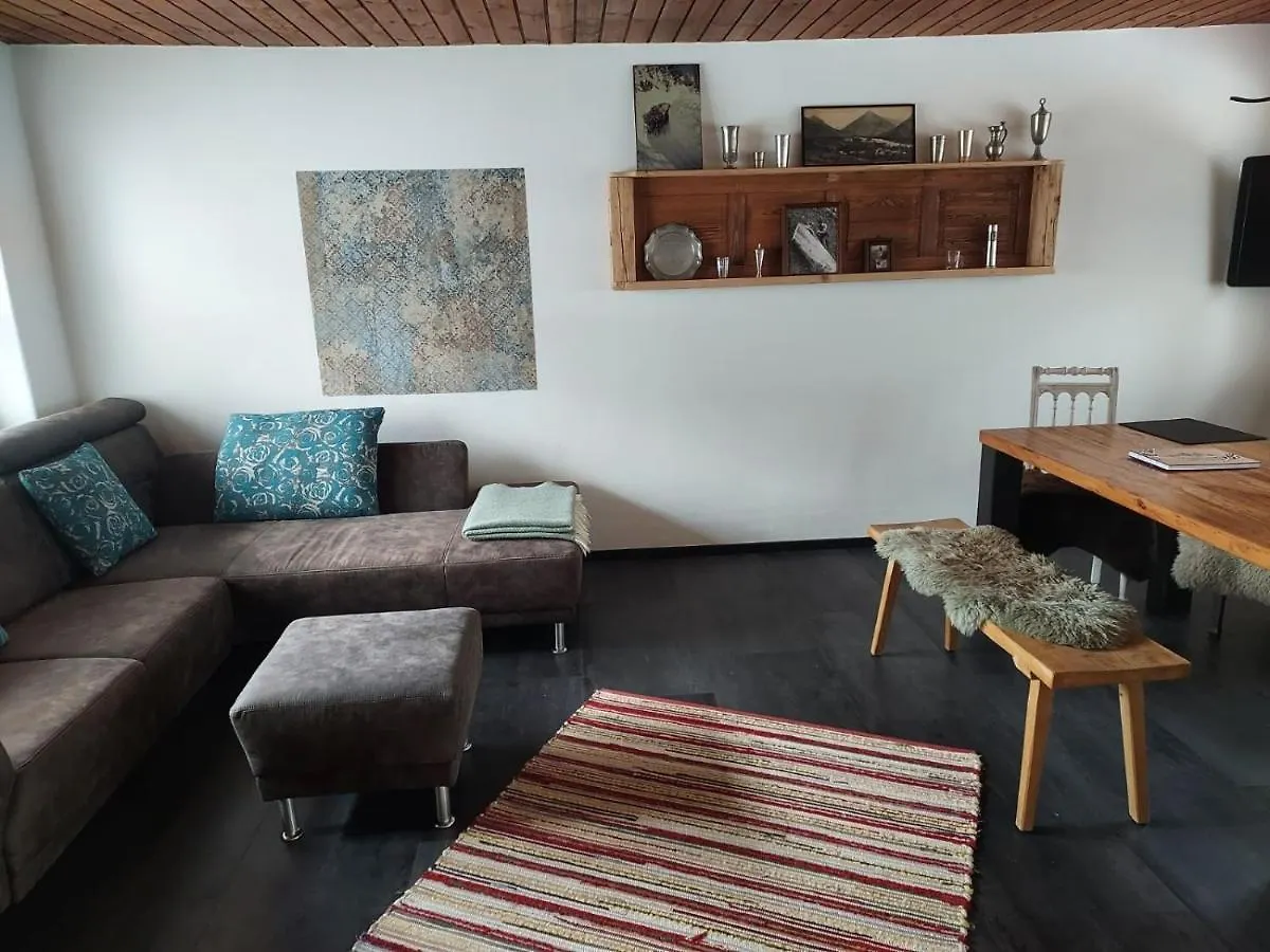 Ferienwohnung Wanderlust Inkl. Chiemgaukarte 루폴딩 0*,  독일